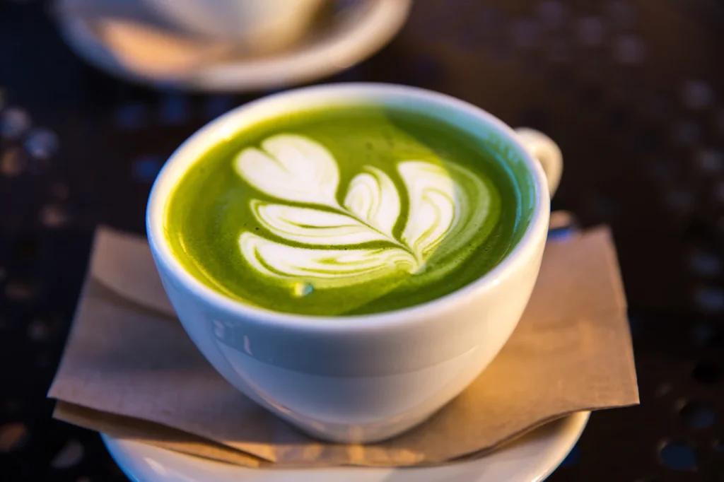 Low-calorie matcha drink prepared with green matcha tea